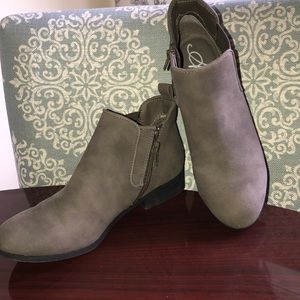 American Rag Booties